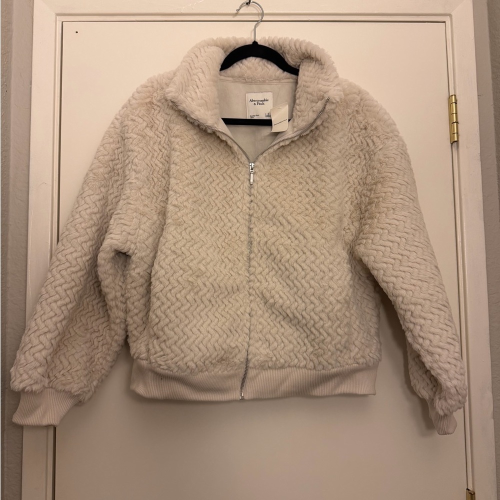 Abercrombie & Fitch Herringbone Bomber Jacket - Picture 5 of 7